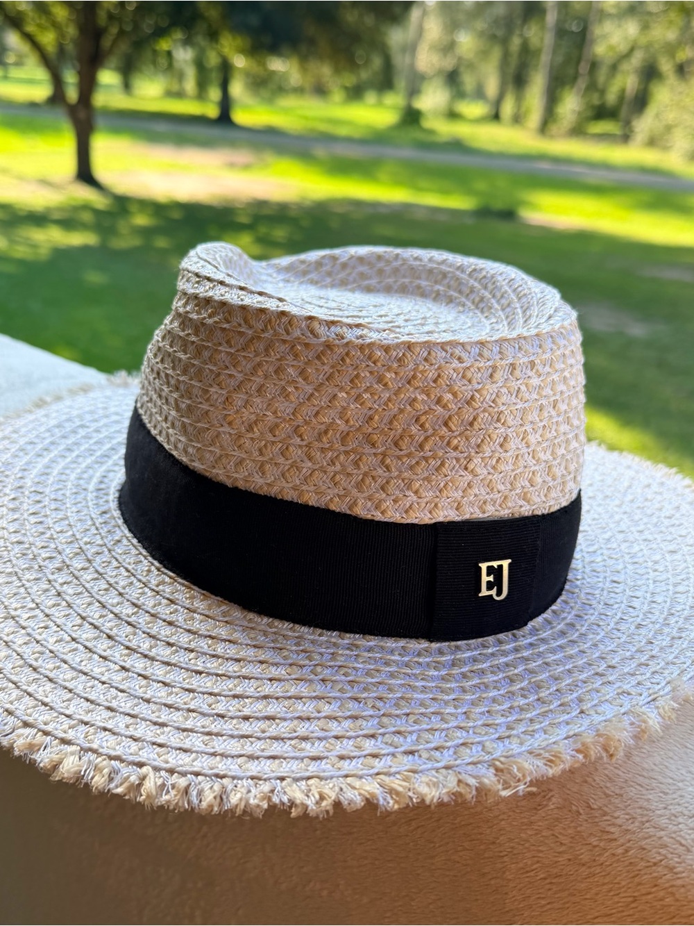 Eric Javits NY Fray Brim Straw Fedora Sun Hat UPF 50+ Black Band Logo Natural